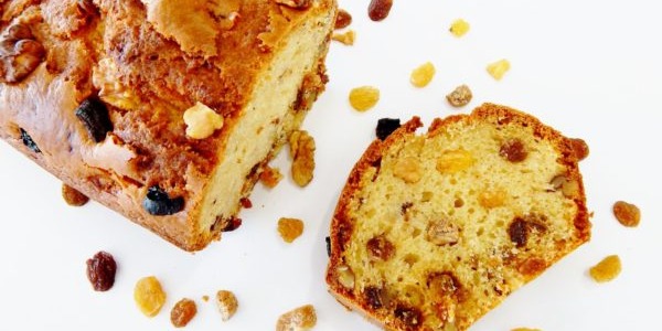 Cake aux raisins et amandes